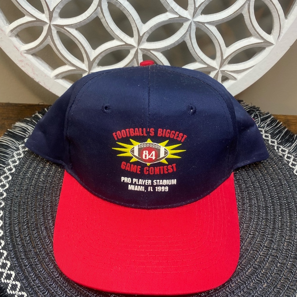 Vintage Football Contest Cap‎